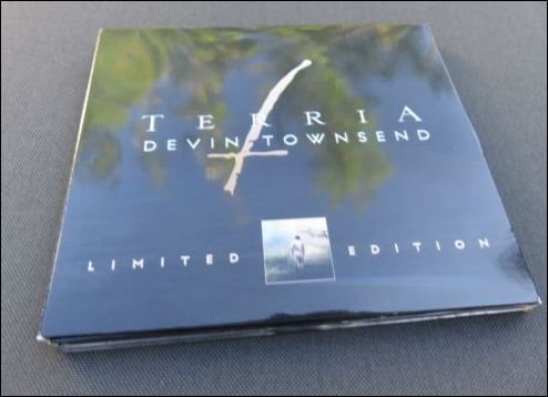 Cover des Booklet der Linitierten Version des Davin Townsend Albums "Terria" 